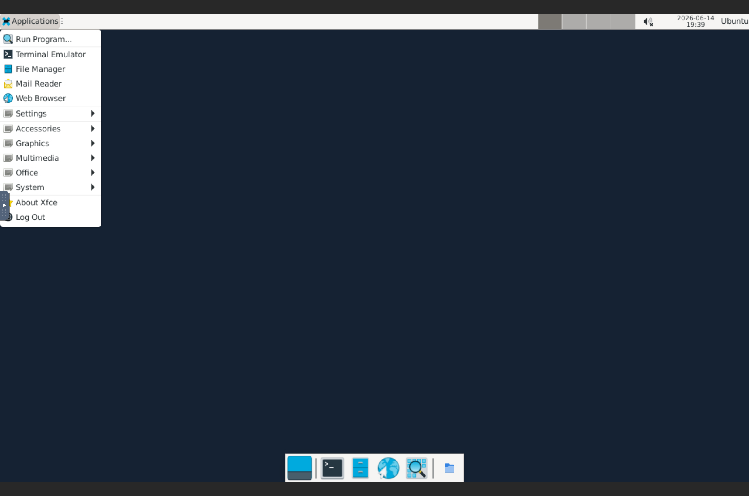 xfce4 のアプリケーションメニューを開いたところ(実撮影)