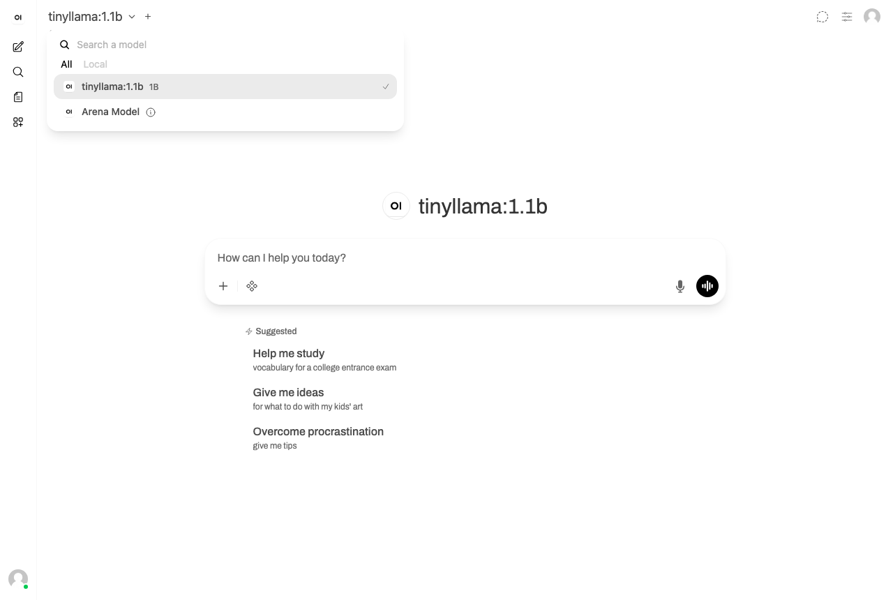 Open WebUI モデル選択ドロップダウン（tinyllama:1.1b を表示・Playwright 実撮影）