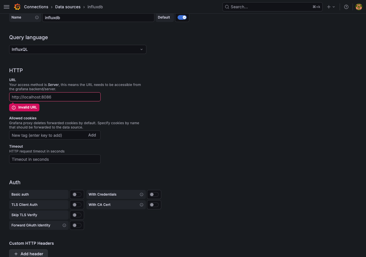 Grafana InfluxDB データソース設定画面（Query language が初期値 InfluxQL になっている、2026-06-15 実撮影）